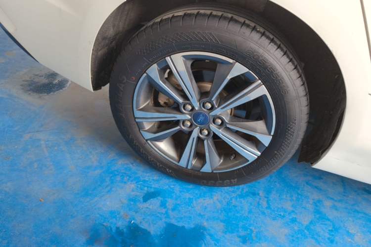 Used Ford Escort 2021 1.5L Automatic Diamond Edition Right Rear Wheel Hub