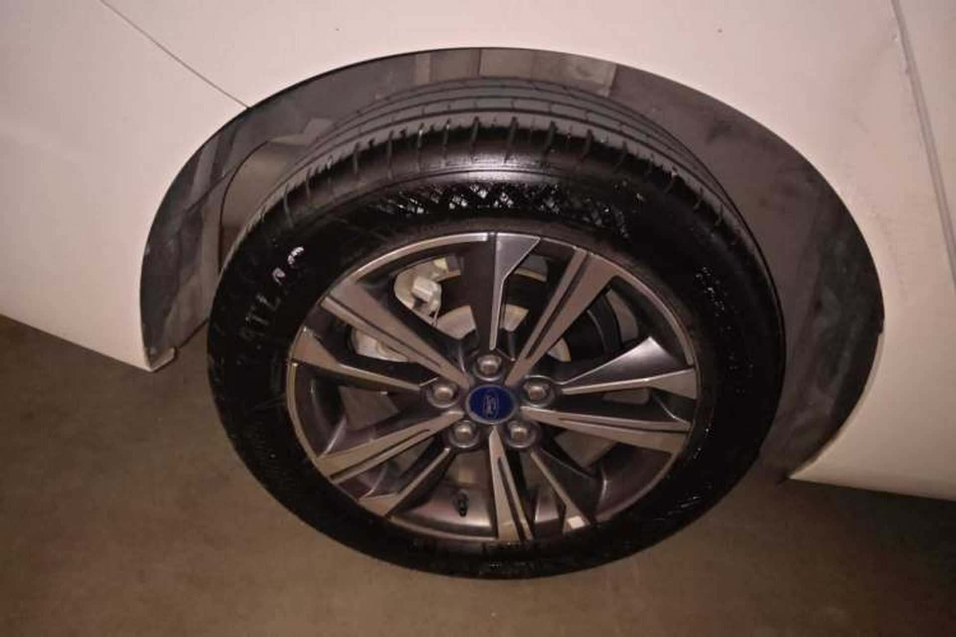 Used Ford Escort 2021 1.5L Automatic Diamond Edition Right Rear Wheel Hub