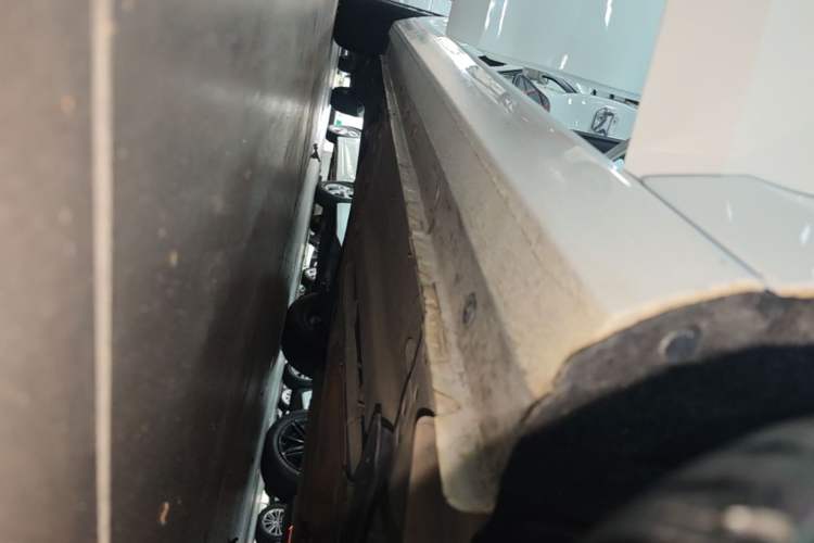 Used Ford Escort 2021 1.5L Automatic Platinum Edition Right Side Sill