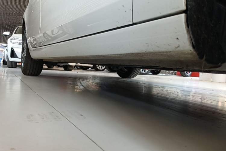 Used Ford Escort 2021 1.5L Automatic Diamond Edition Right Side Sill