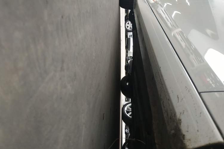 Used Ford Escort 2021 1.5L Automatic Diamond Edition Right Side Sill