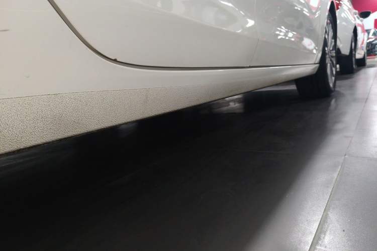 Used Ford Escort 2021 1.5L Automatic Glory Edition Right Side Sill
