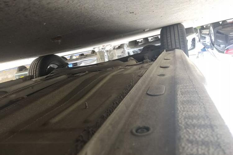 Used Ford Escort 2021 1.5L Automatic Diamond Edition Right Side Sill