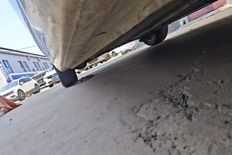 Used Ford Escort 2021 1.5L Automatic Diamond Edition Right Side Sill