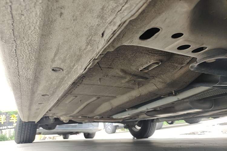 Used Ford Escort 2021 1.5L Automatic Gold Edition Right Side Sill