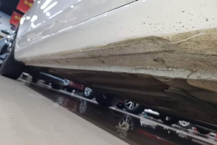 Used Ford Escort 2021 1.5L Automatic Diamond Edition Right Side Sill