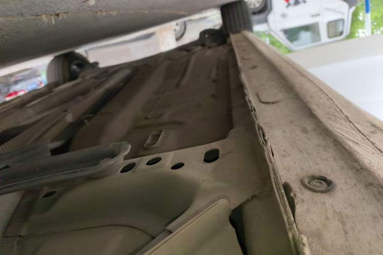 Used Ford Escort 2021 1.5L Automatic Diamond Edition Right Side Sill