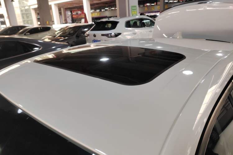 Used Ford Escort 2021 1.5L Automatic Diamond Edition Roof