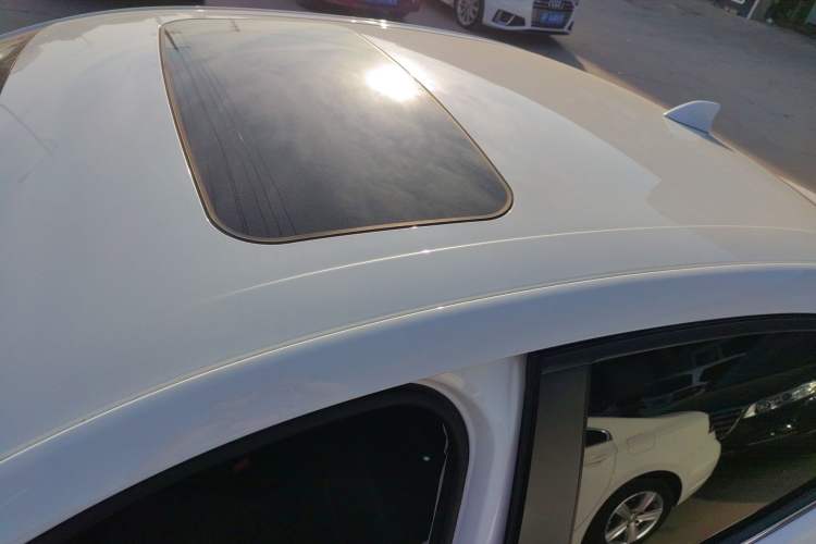 Used Ford Escort 2021 1.5L Automatic Diamond Edition Roof