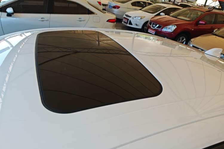 Used Ford Escort 2021 1.5L Automatic Diamond Edition Roof