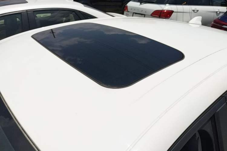 Used Ford Escort 2021 1.5L Automatic Diamond Edition Roof