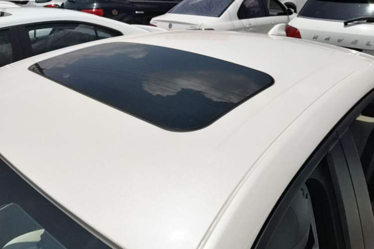 Used Ford Escort 2021 1.5L Automatic Diamond Edition Roof