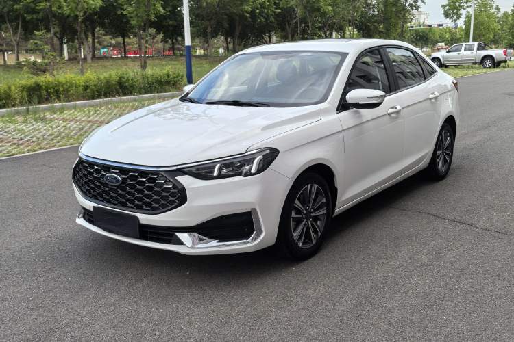 Used Ford Escort 2021 1.5L Automatic Diamond Edition Guazi used car, China used car export, Used car for sale, Used cars, Cheapest cars for sale