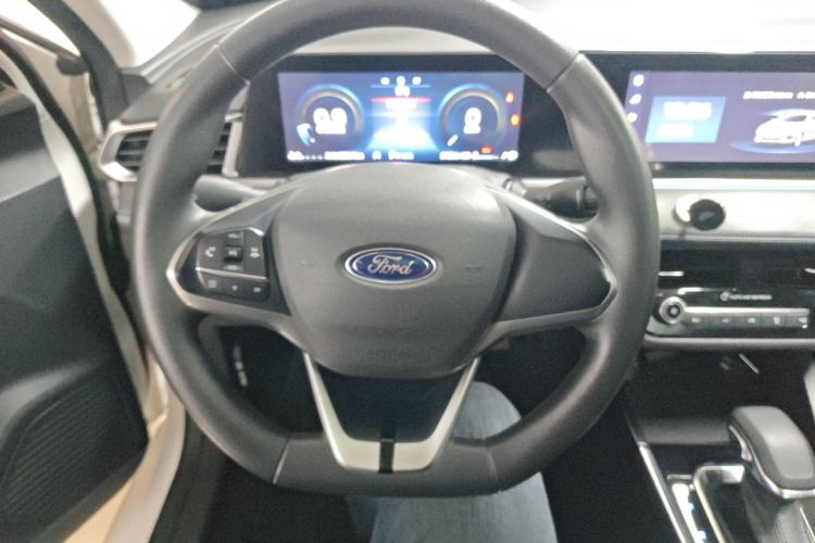 Used Ford Escort 2021 1.5L Automatic Platinum Edition Steering Wheel