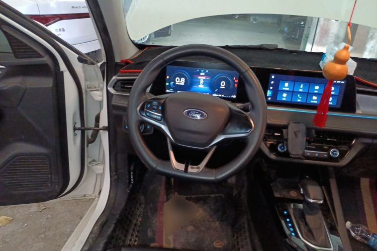 Used Ford Escort 2021 1.5L Automatic Platinum Edition Steering Wheel