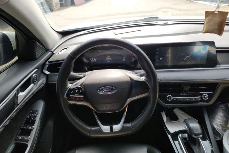 Used Ford Escort 2021 1.5L Automatic Diamond Edition Steering Wheel