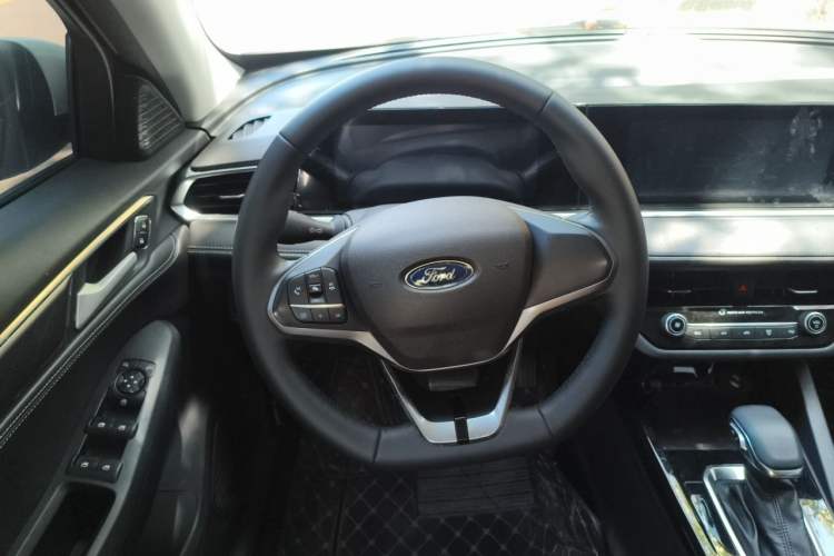 Used Ford Escort 2021 1.5L Automatic Diamond Edition Steering Wheel