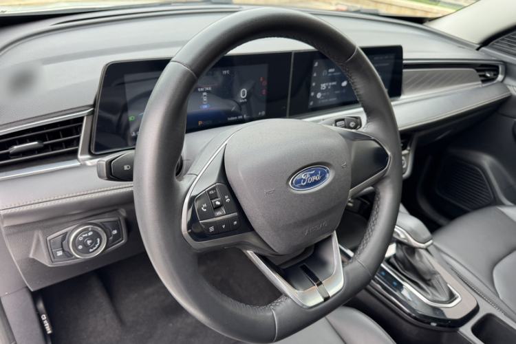 Used Ford Escort 2021 1.5L Automatic Diamond Edition Steering Wheel