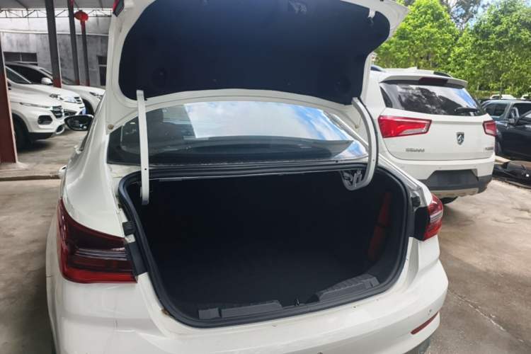 Used Ford Escort 2021 1.5L Automatic Diamond Edition Trunk