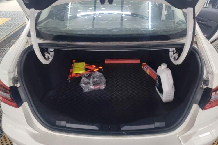 Used Ford Escort 2021 1.5L Automatic Diamond Edition Trunk