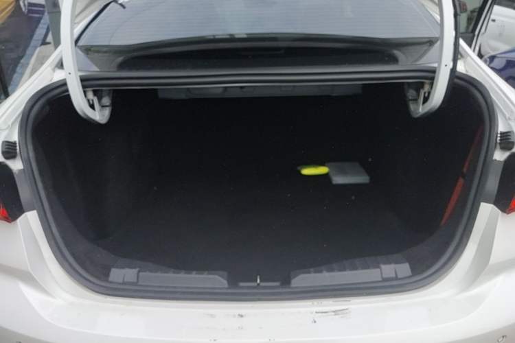 Used Ford Escort 2021 1.5L Automatic Diamond Edition Trunk