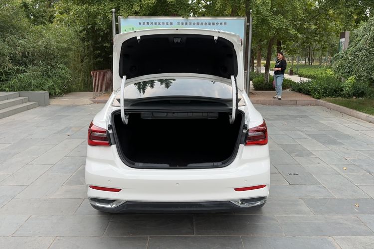 Used Ford Escort 2021 1.5L Automatic Diamond Edition Trunk