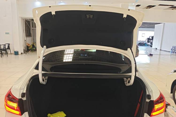 Used Ford Escort 2021 1.5L Automatic Diamond Edition Trunk