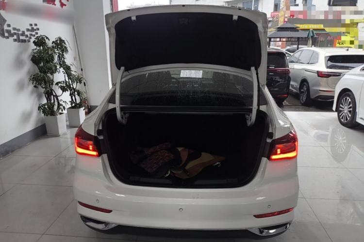 Used Ford Escort 2021 1.5L Automatic Diamond Edition Trunk