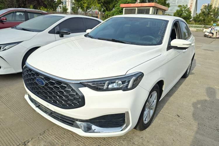 Used Ford Escort 2021 1.5L Automatic Platinum Edition Guazi used car, China used car export, Used car for sale, Used  cars, Cheapest cars for sale