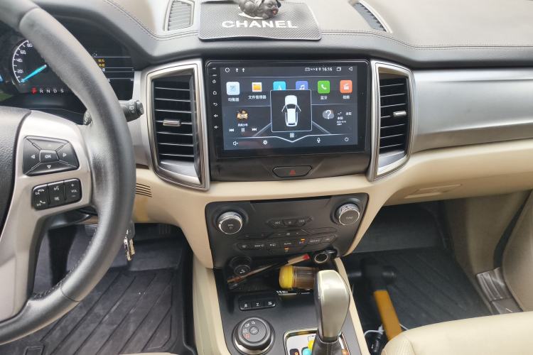 Used Ford Everest 2016 2.0T Gasoline Automatic 4x4 Luxury Edition Audio And AC Panel