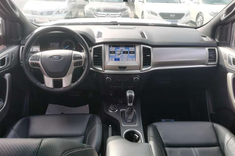 Used Ford Everest 2019 2.0T Gasoline Automatic 4x4 Luxury Edition 5 Seats Center Console