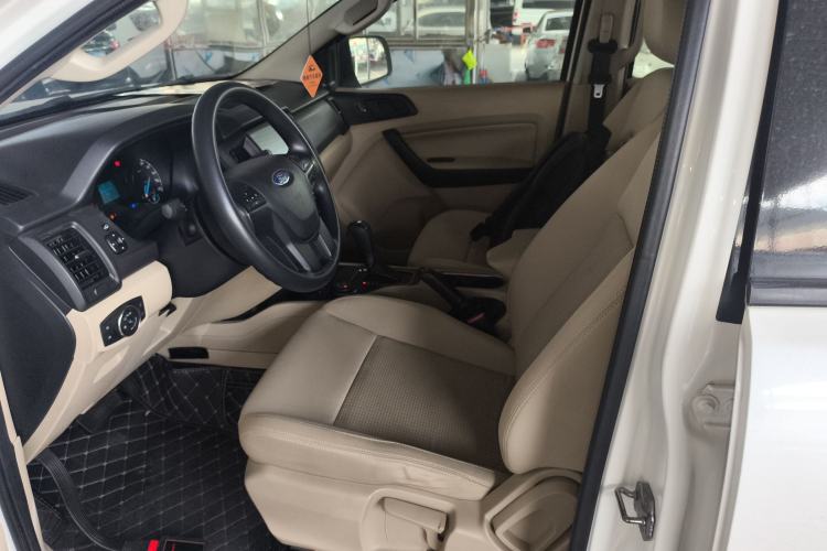 Used Ford Everest 2017 2.0T Gasoline Automatic 4x4 Elite Edition 5 Seats Left Front Seat