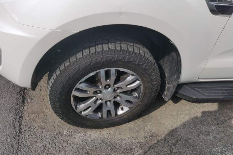 Used Ford Everest 2019 2.0T Gasoline Automatic 4x4 Luxury Edition 5 Seats Left Front Wheel Hub