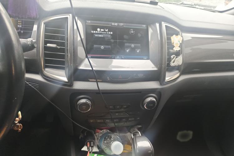 Used Ford Everest 2016 2.0T Gasoline Automatic 4x4 Flagship Edition Audio And AC Panel