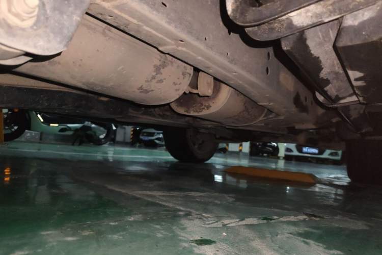 Used Ford Everest 2016 2.0T Gasoline Automatic 4x4 Flagship Edition Chassis Rear Right