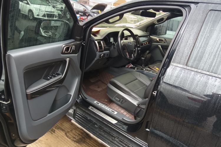 Used Ford Everest 2016 2.0T Gasoline Automatic 4x4 Flagship Edition Driver Seat