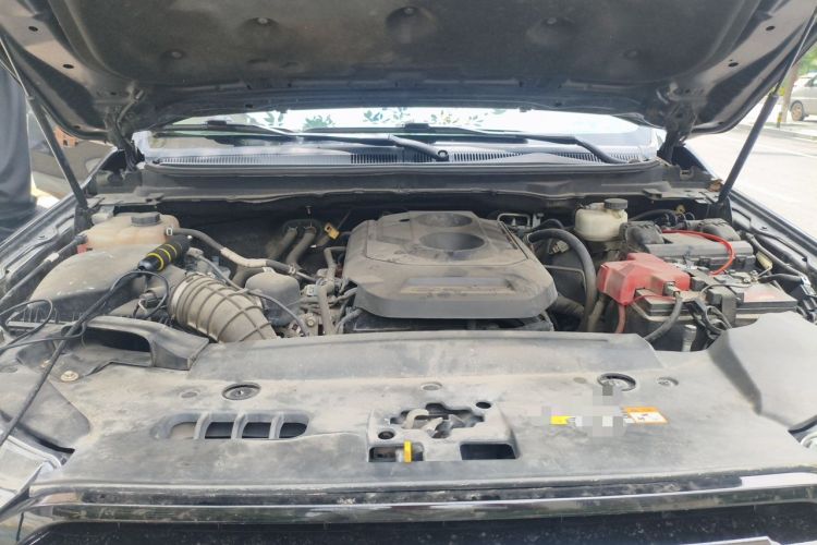 Used Ford Everest 2016 2.0T Gasoline Automatic 4x4 Elite Edition Engine Bay