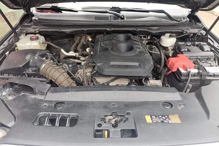 Used Ford Everest 2016 2.0T Gasoline Automatic 4x4 Elite Edition Engine Bay