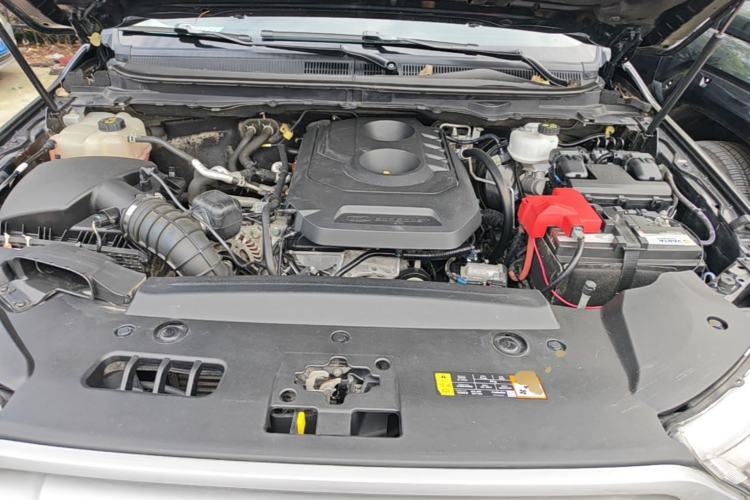 Used Ford Everest 2016 2.0T Gasoline Automatic 4x4 Elite Edition Engine Bay