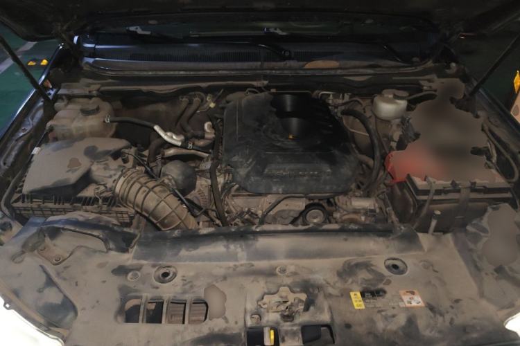 Used Ford Everest 2016 2.0T Gasoline Automatic 4x4 Flagship Edition Engine Bay