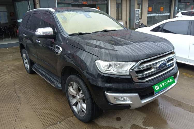 Used Ford Everest 2016 2.0T Gasoline Automatic 4x4 Flagship Edition Front Right 45 Deg