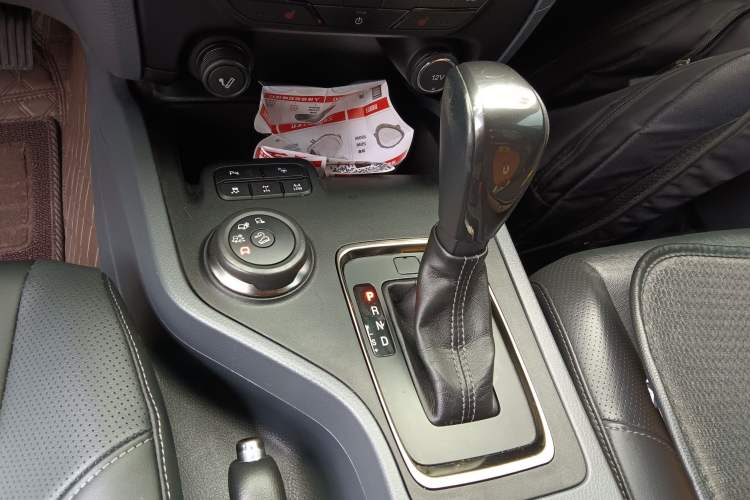 Used Ford Everest 2016 2.0T Gasoline Automatic 4x4 Flagship Edition Gear Lever
