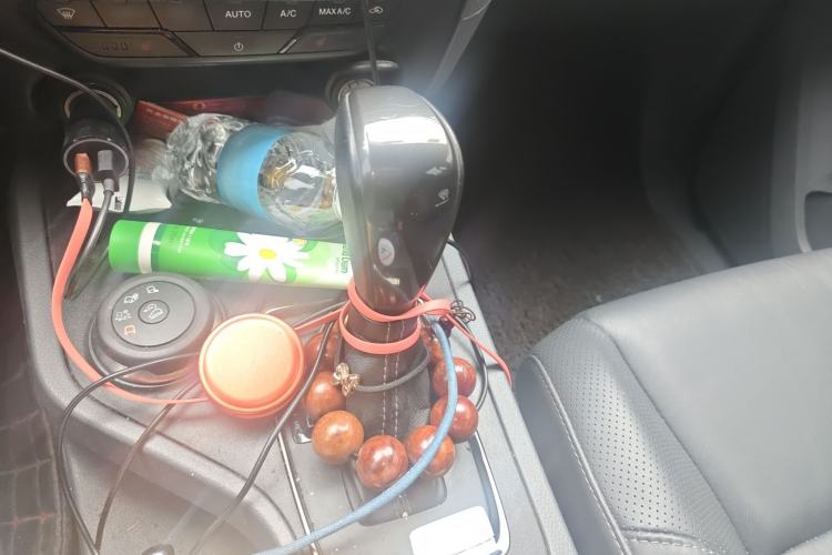 Used Ford Everest 2016 2.0T Gasoline Automatic 4x4 Flagship Edition Gear Lever