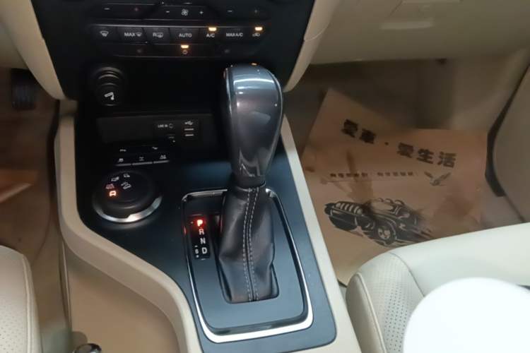 Used Ford Everest 2016 2.0T Gasoline Automatic 4x4 Flagship Edition Gear Lever
