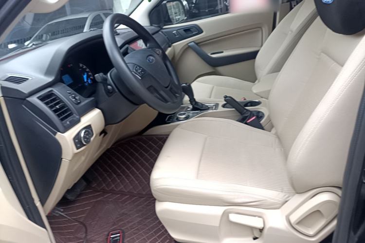 Used Ford Everest 2016 2.0T Gasoline Automatic 4x4 Elite Edition Left Front Seat
