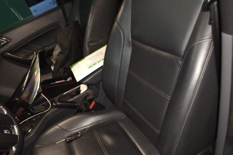 Used Ford Everest 2016 2.0T Gasoline Automatic 4x4 Flagship Edition Left Front Seat