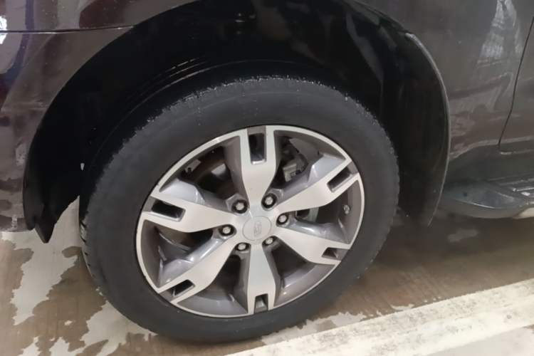 Used Ford Everest 2016 2.0T Gasoline Automatic 4x4 Flagship Edition Left Front Wheel Hub