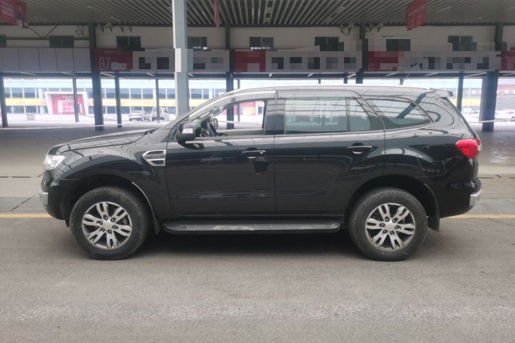 Used Ford Everest 2016 2.0T Gasoline Automatic 4x4 Luxury Edition Left Side
