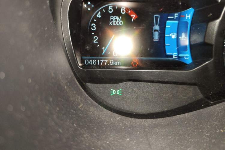 Used Ford Everest 2016 2.0T Gasoline Automatic 4x4 Flagship Edition Odometer Close Up