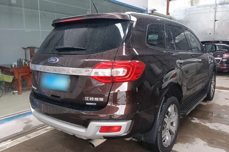 Used Ford Everest 2016 2.0T Gasoline Automatic 4x4 Flagship Edition Rear Right 45 Deg